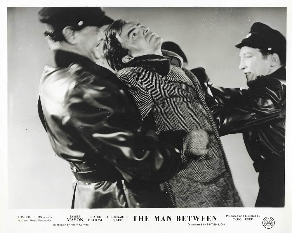 「二つの世界の男」の画像