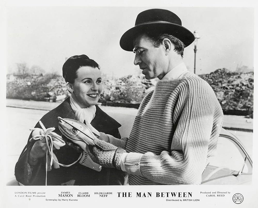 「二つの世界の男」の画像