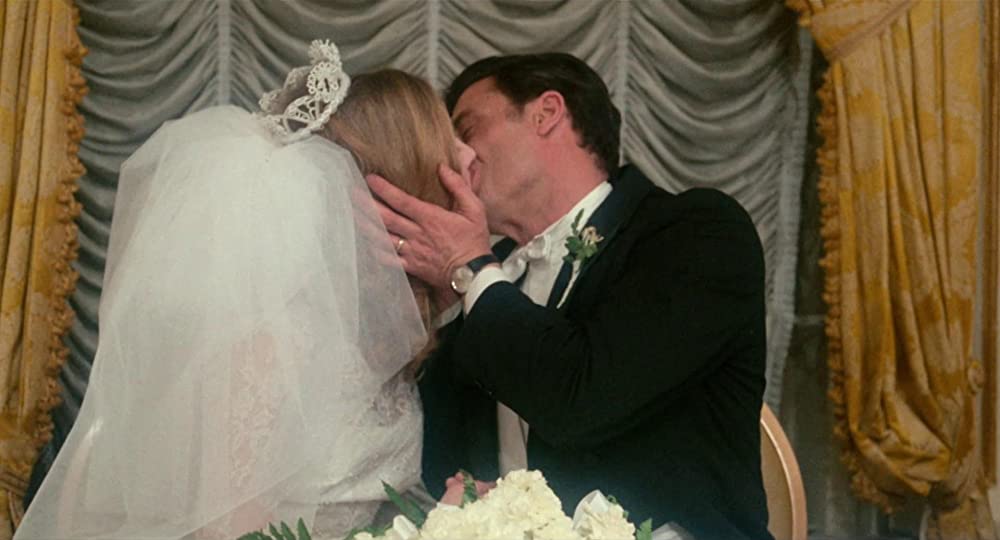 雨のなかの女の画像