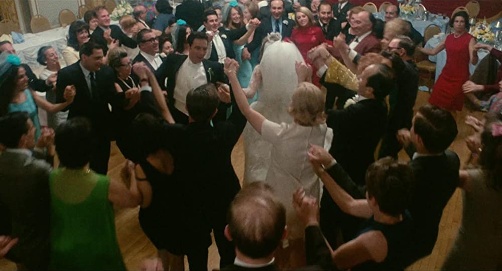 雨のなかの女の画像