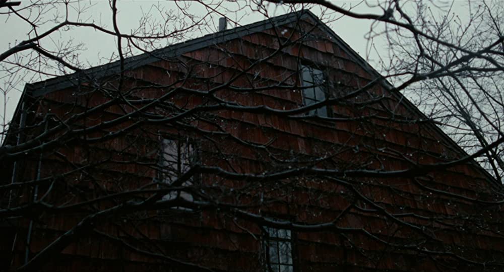 雨のなかの女の画像