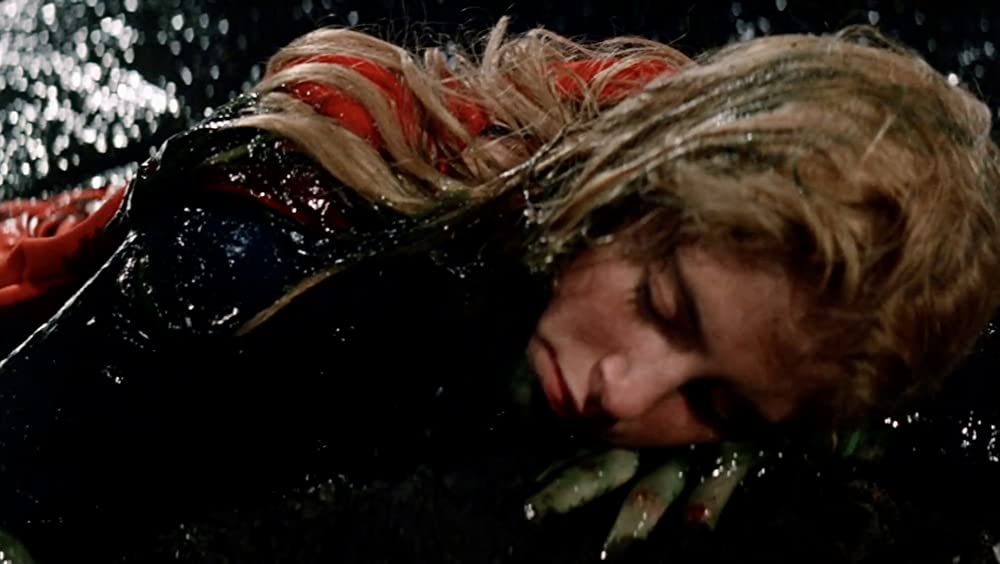 「スーパーガール」ヘレン・スレイターの画像