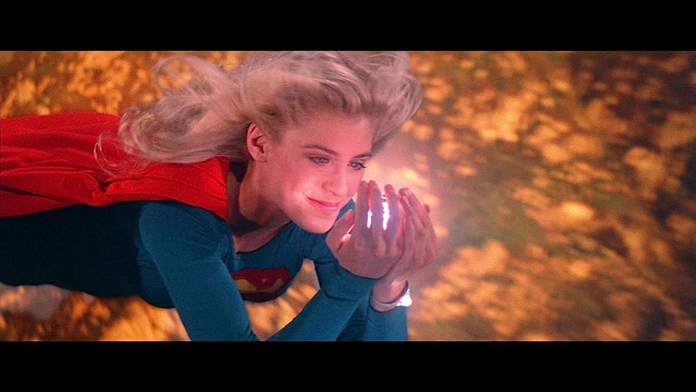 「スーパーガール」の画像