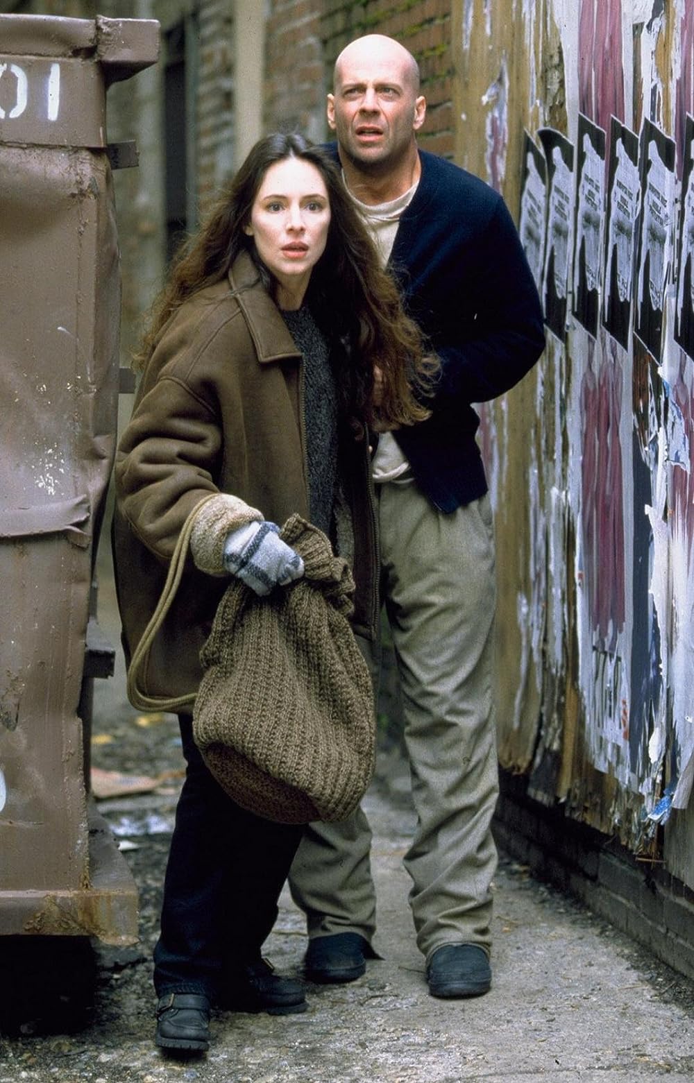 「12モンキーズ」ブルース・ウィリス & マデリーン・ストウの画像