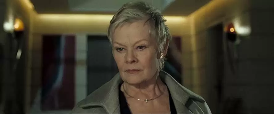 「007／カジノ・ロワイヤル」ジュディ・デンチの画像