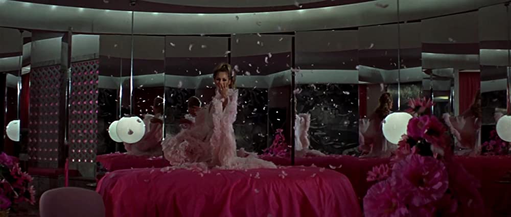 007/カジノ・ロワイヤル（1967）の画像