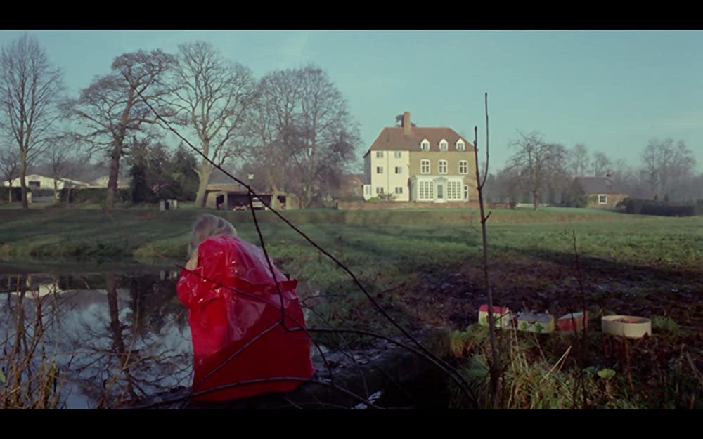 「赤い影」の画像