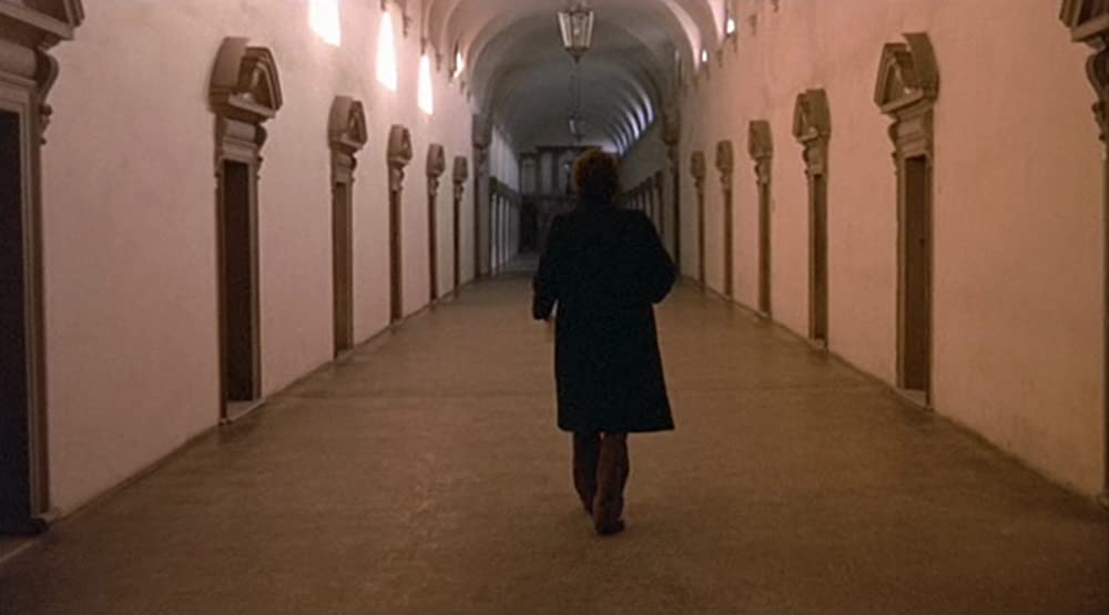 「赤い影」の画像