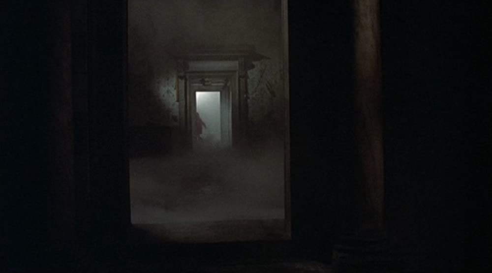 「赤い影」の画像