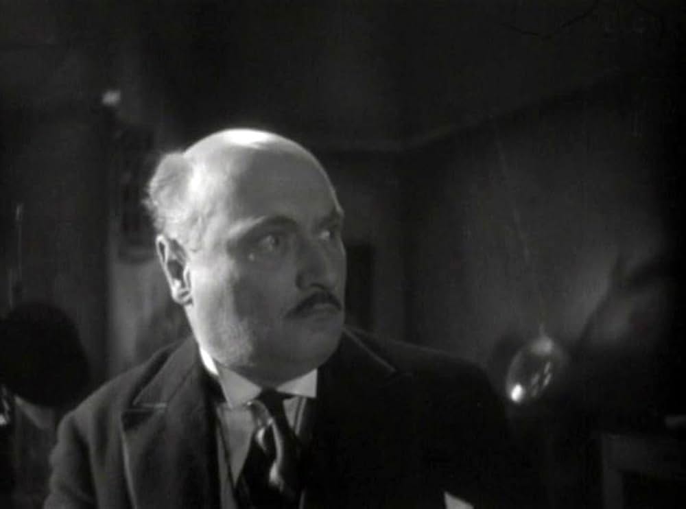 黄色の部屋の画像