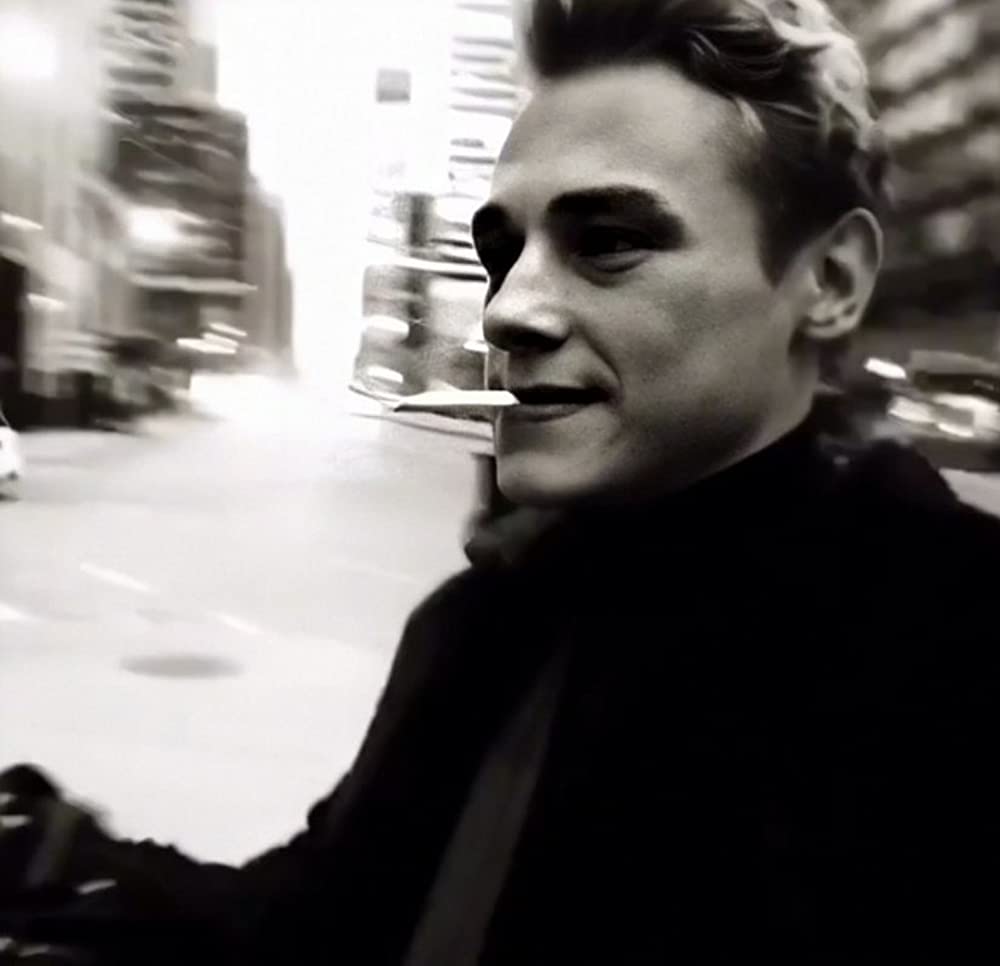 「観察者」ベン・ハーディの画像