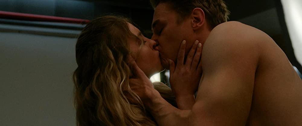 「観察者」シドニー・スウィーニー & ベン・ハーディの画像