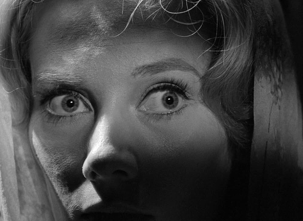 恐怖の足跡の画像