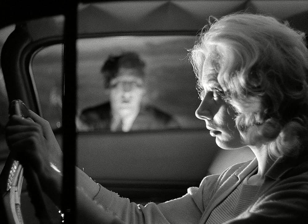 恐怖の足跡の画像