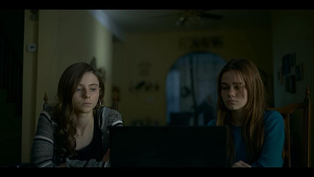 「ロストガールズ」ウーナ・ローレンス & トーマシン・マッケンジーの画像