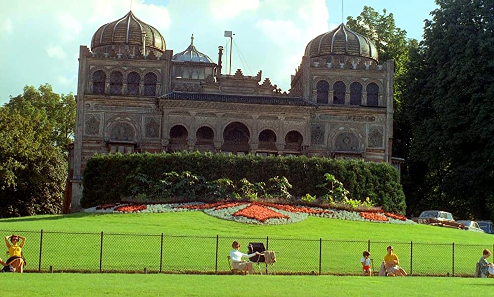 MORE モアの画像