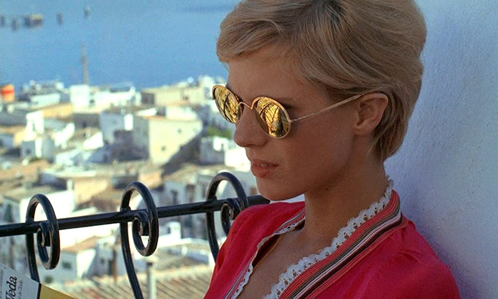 MORE モアの画像