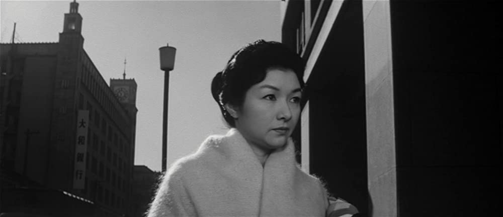 「女が階段を上る時」高峰秀子の画像