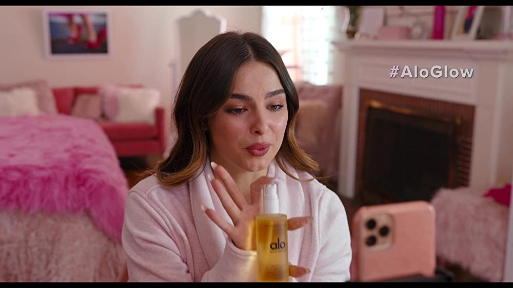 ヒーズ・オール・ザットの画像