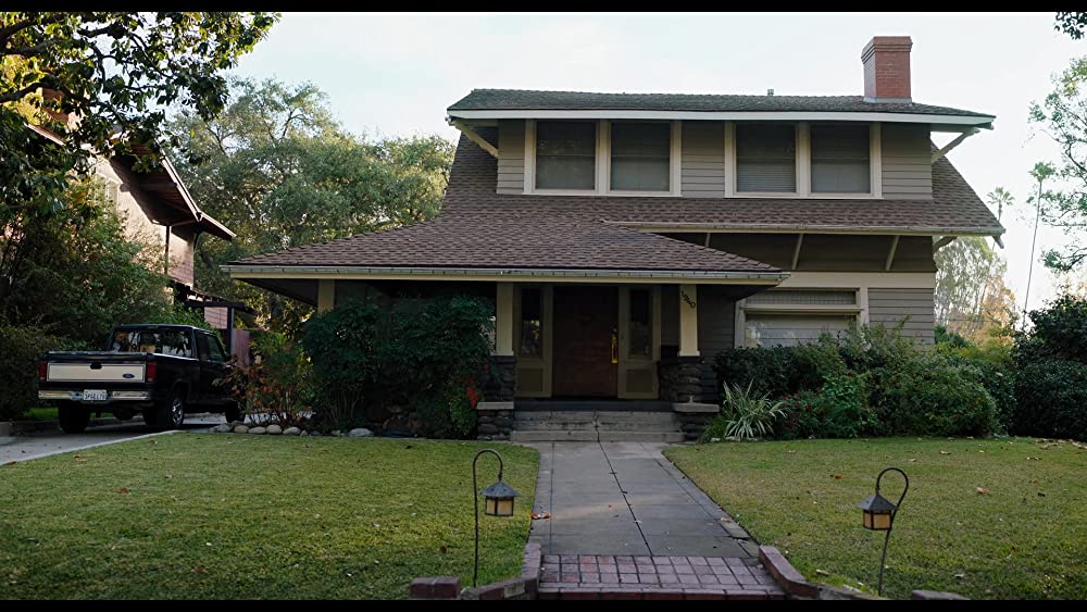 ヒーズ・オール・ザットの画像