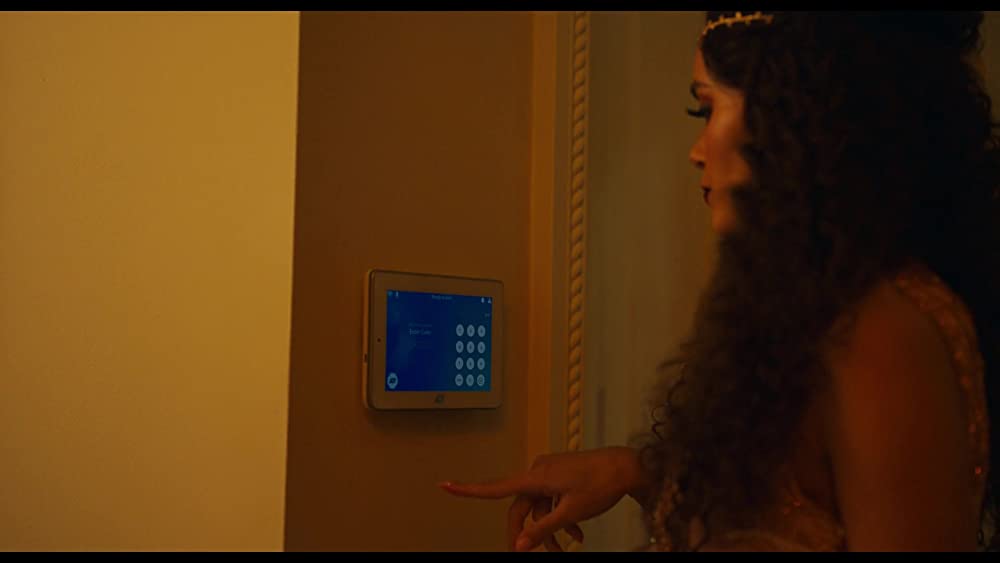 ヒーズ・オール・ザットの画像