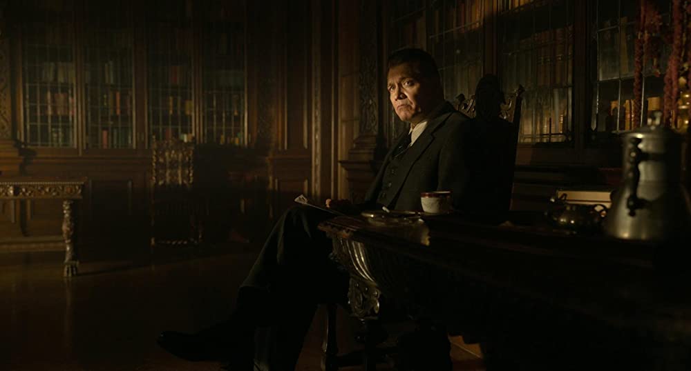 「ナイトメア・アリー」ホルト・マッキャラニーの画像