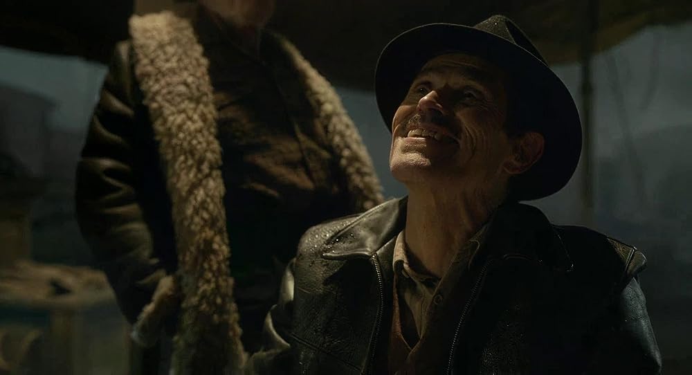 「ナイトメア・アリー」ウィレム・デフォーの画像