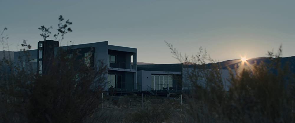 イントルージョン 侵入の画像