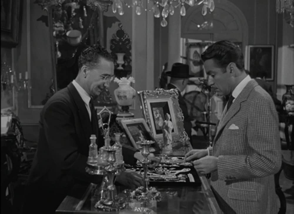 アルチバルド・デラクルスの犯罪的人生の画像