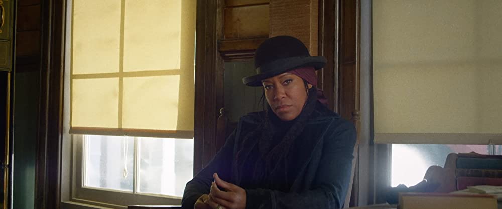 「ザ・ハーダー・ゼイ・フォール 報復の荒野」レジーナ・キングの画像