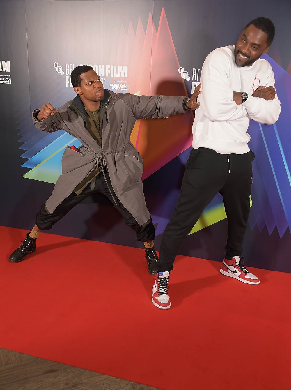 「ザ・ハーダー・ゼイ・フォール 報復の荒野」の画像