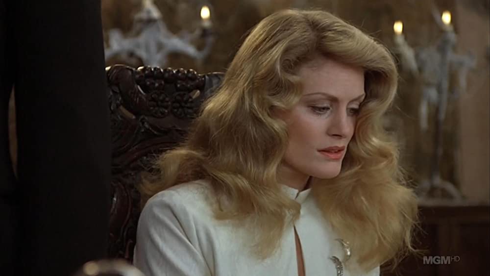 「プランケット城への招待状」ビバリー・ダンジェロの画像