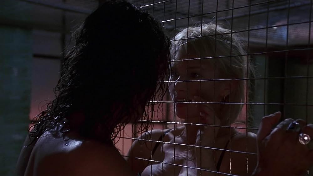 ストレンジャーの画像