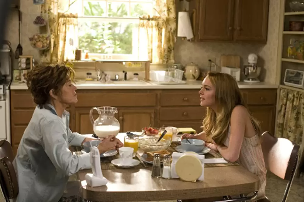 「幸せのルールはママが教えてくれた」ジェーン・フォンダ & リンジー・ローハンの画像