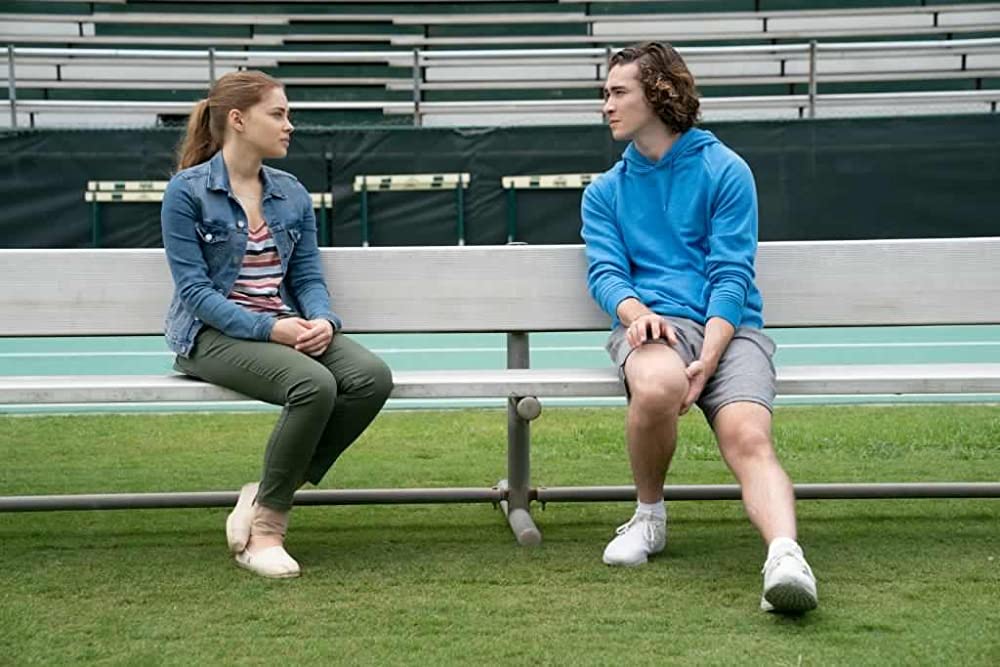 「アフター」ディラン・アーノルド & ジョセフィン・ラングフォードの画像