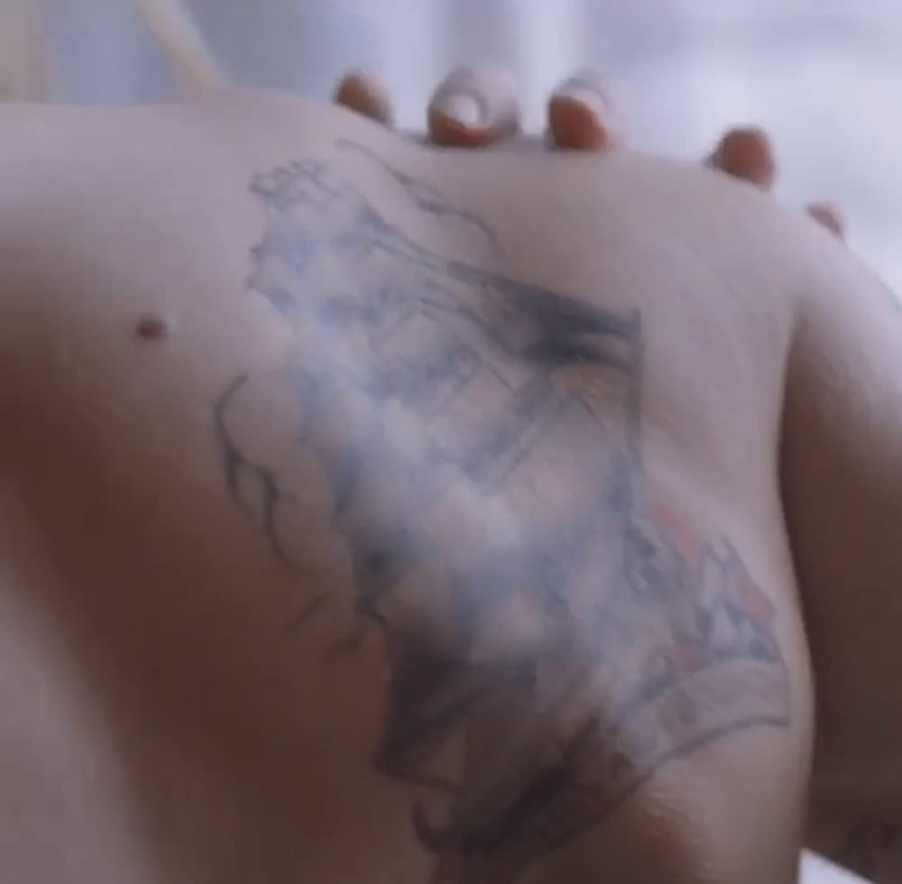 「アフター」ヒーロー・ファインズ・ティフィンの画像