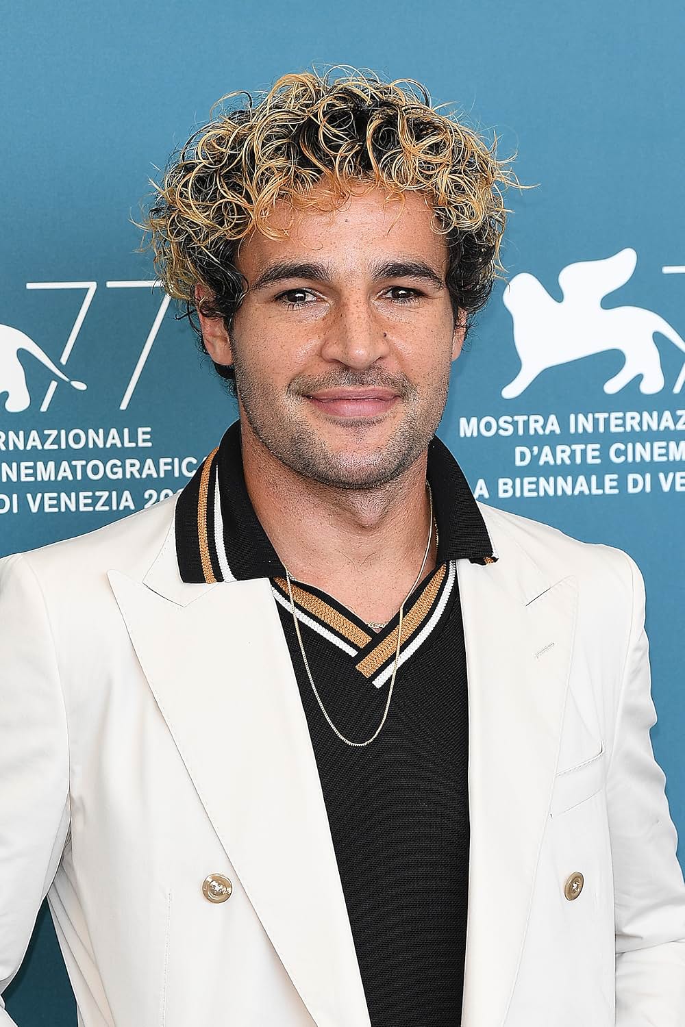 ワールド・トゥ・カム 彼女たちの夜明けの画像