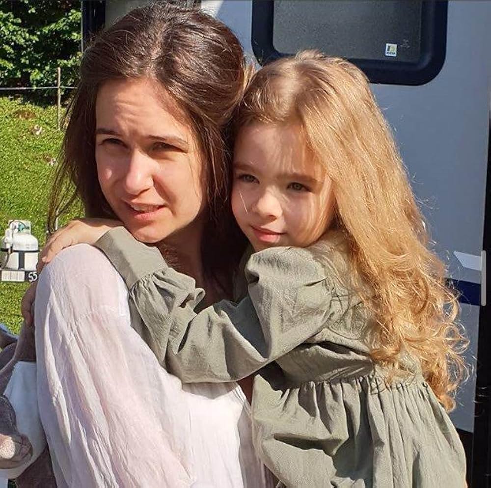 ワールド・トゥ・カム 彼女たちの夜明けの画像