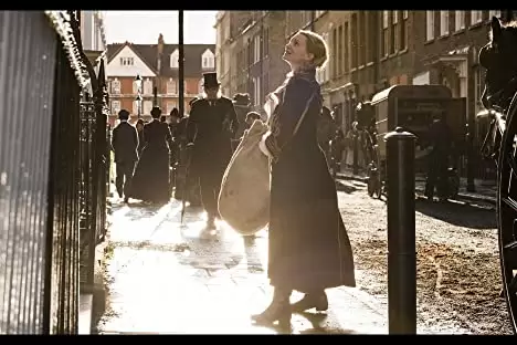 「アリス・イン・ワンダーランド／時間の旅」ミア・ワシコウスカの画像