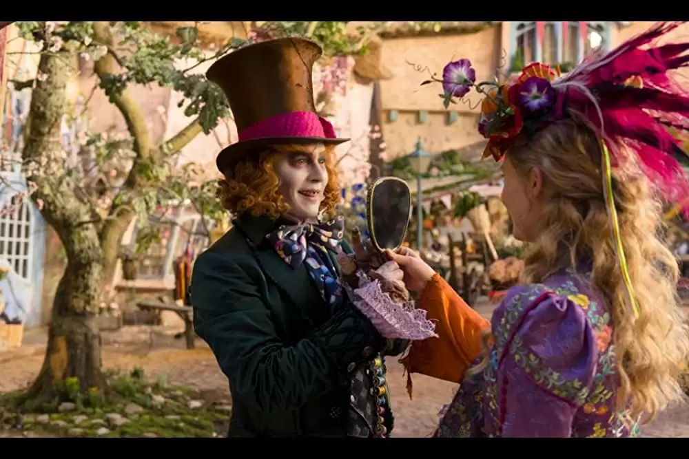 「アリス・イン・ワンダーランド／時間の旅」ジョニー・デップ & ミア・ワシコウスカの画像