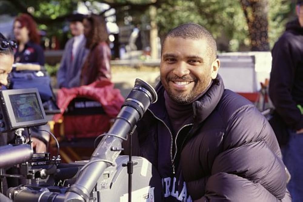 エリザベス・ハーレーの明るい離婚計画の画像