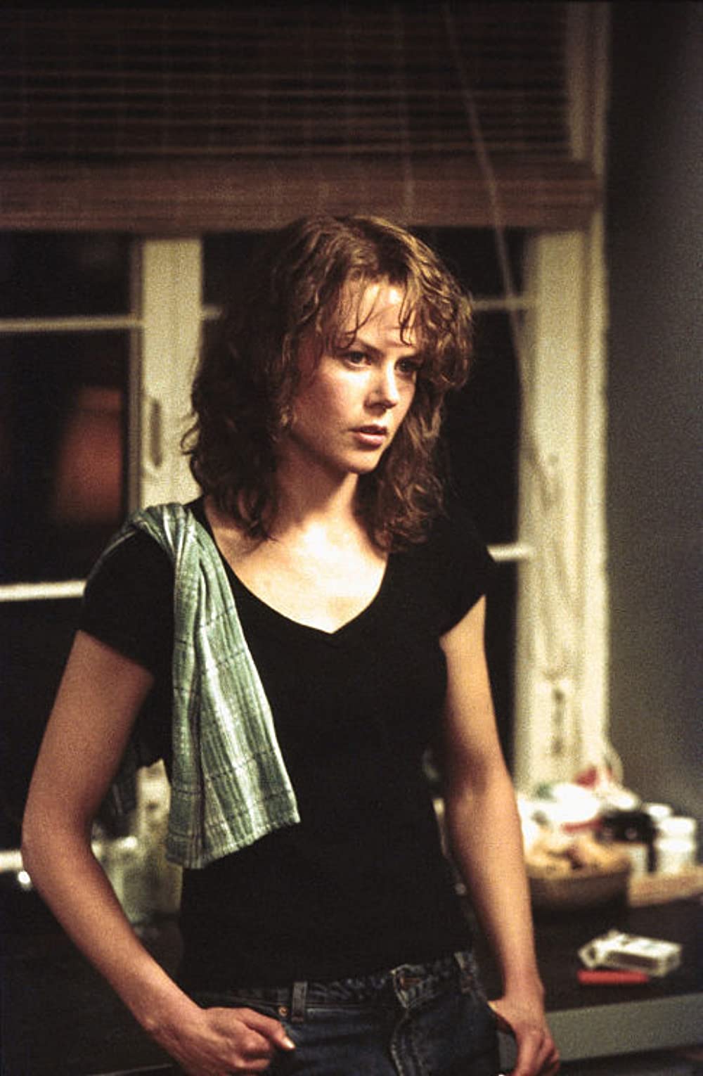 白いカラスの画像