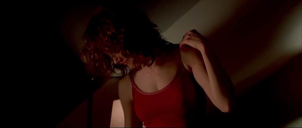 白いカラスの画像