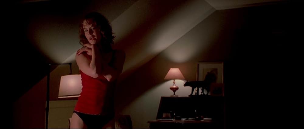 白いカラスの画像