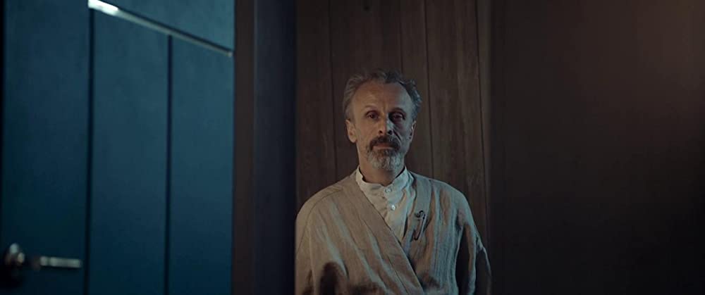 スーサイド・ツーリスト 囚われの旅行者の画像