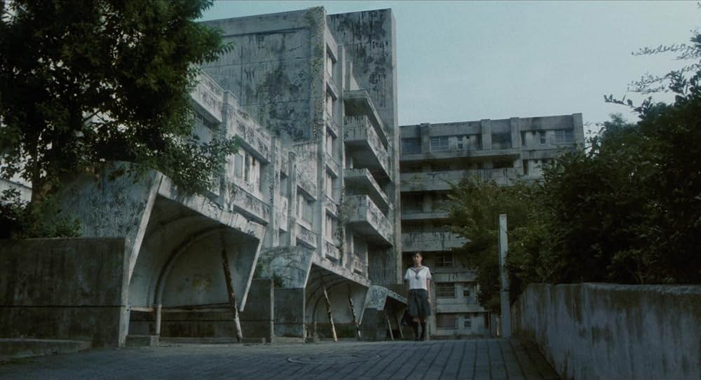 仄暗い水の底からの画像