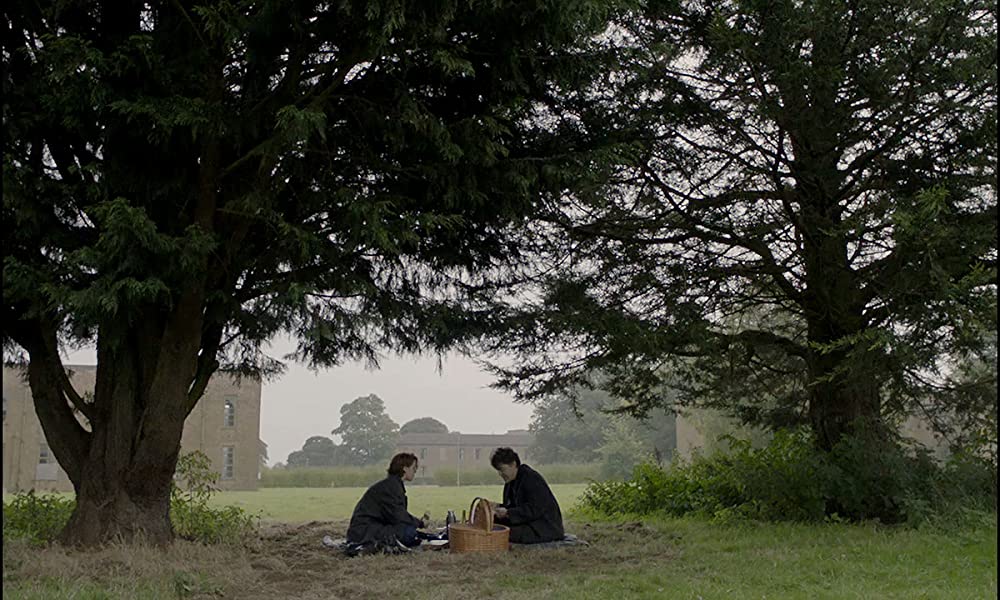 「スーヴェニア 私たちが愛した時間／ザ・スーベニア 魅せられて」トム・バーク & Honor Swinton Byrneの画像