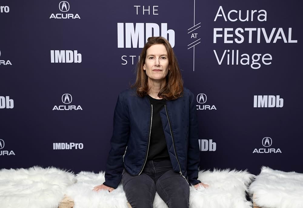 スーヴェニア 私たちが愛した時間／ザ・スーベニア 魅せられての画像