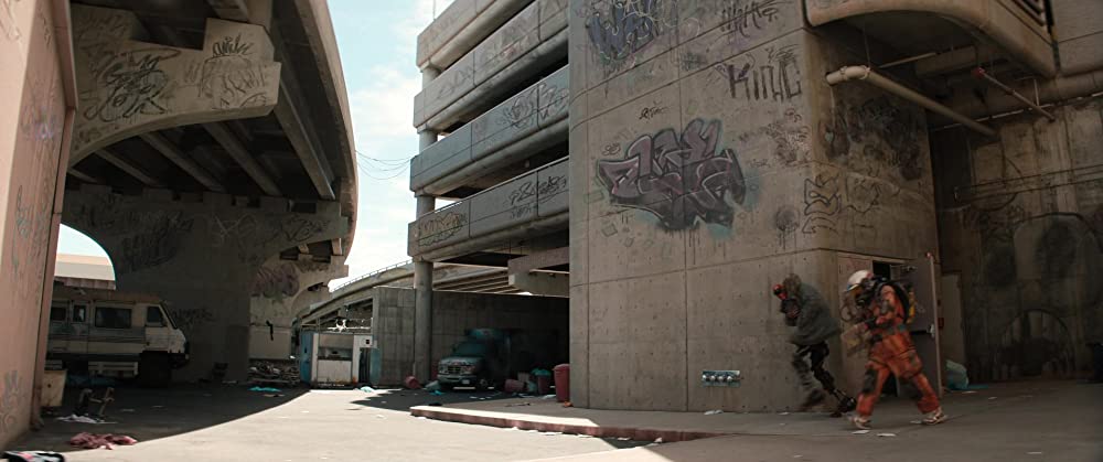 「フィンチ」トム・ハンクス & ケイレブ・ランドリー・ジョーンズの画像