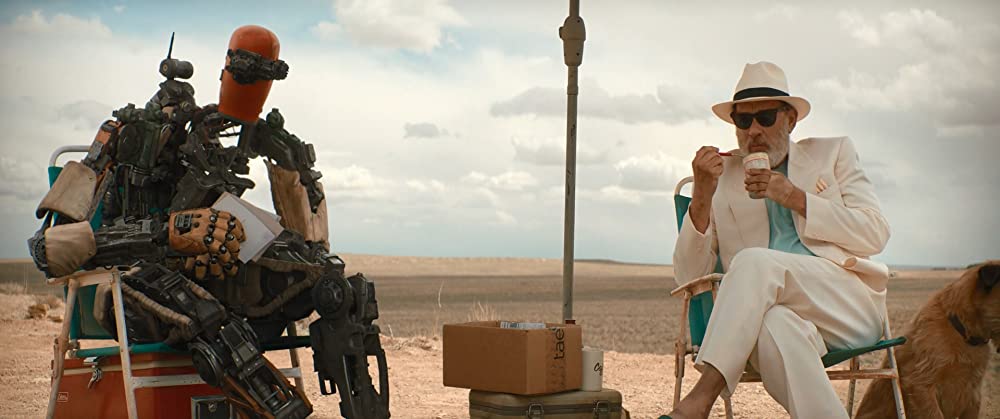 「フィンチ」トム・ハンクス & ケイレブ・ランドリー・ジョーンズの画像